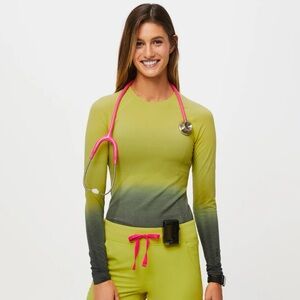 FIGS Limeade Ombré Salta under scrub top XS